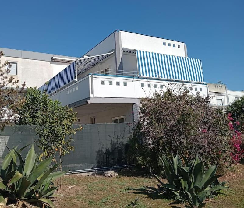 La Maison De Monique Policoro Buitenkant foto